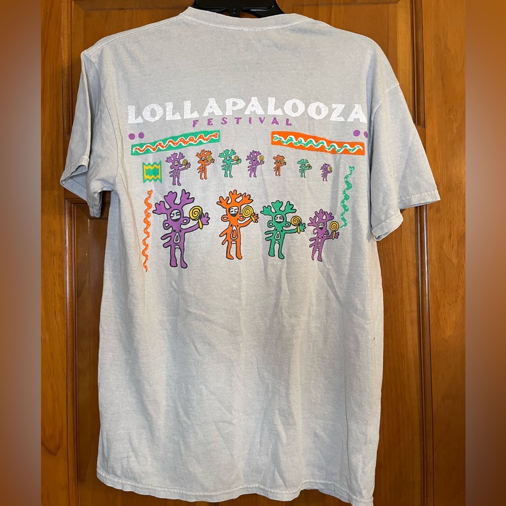 Urban Outfitters Lollapalooza Unisex T-shirt - Picture 3 of 7